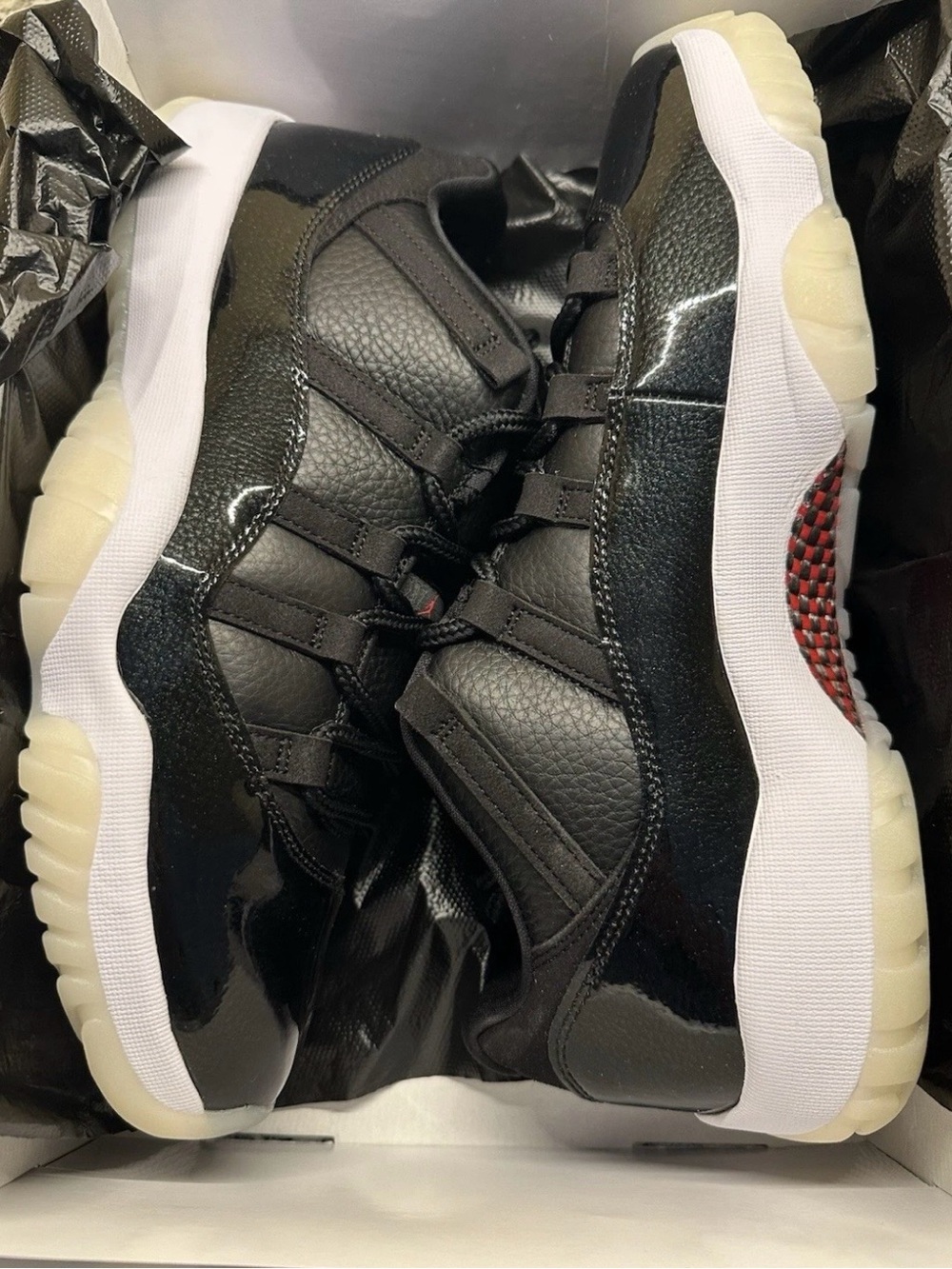 Air Jordan 11 Retro Low Black/Gym Red-White-Sail 11.5